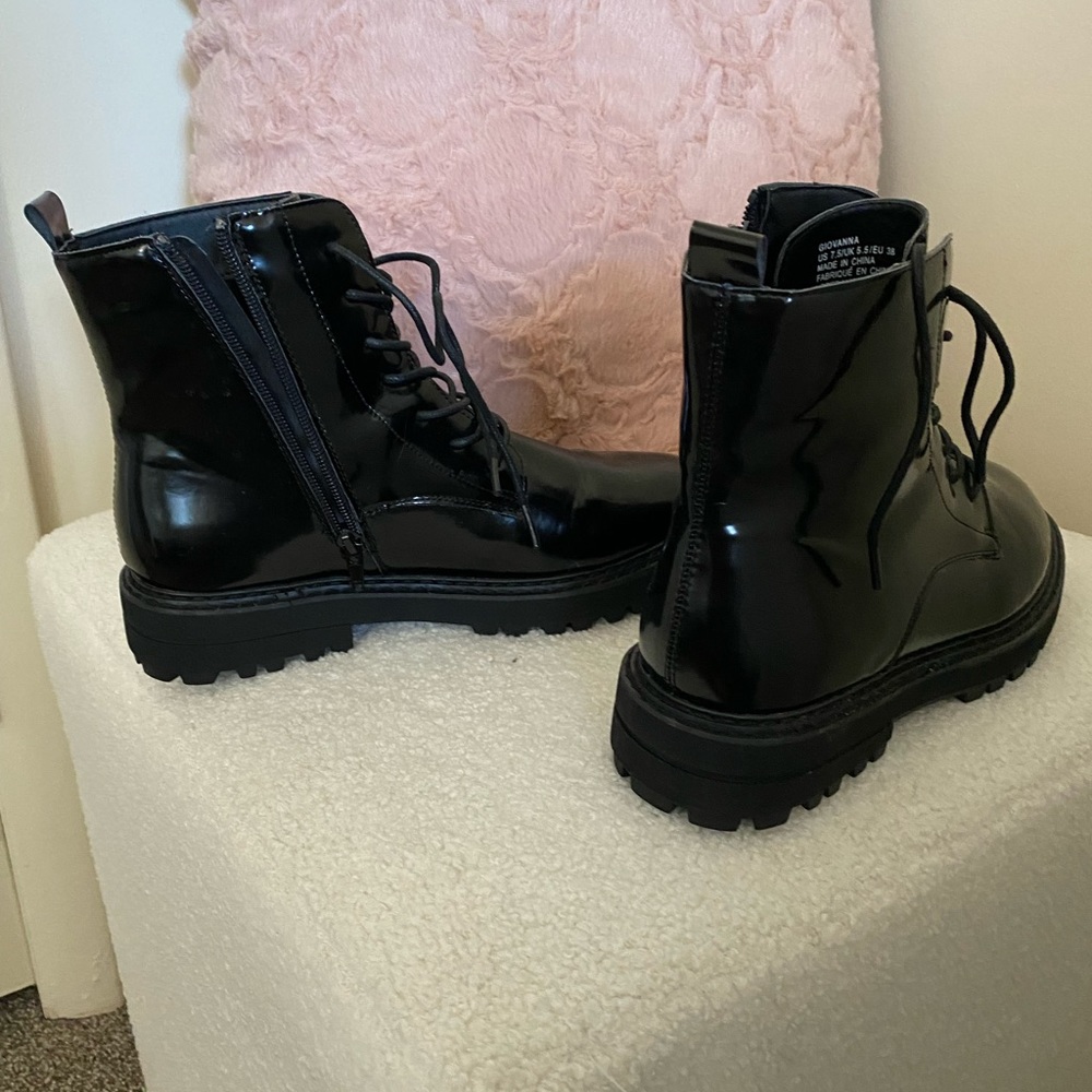Womens  boots